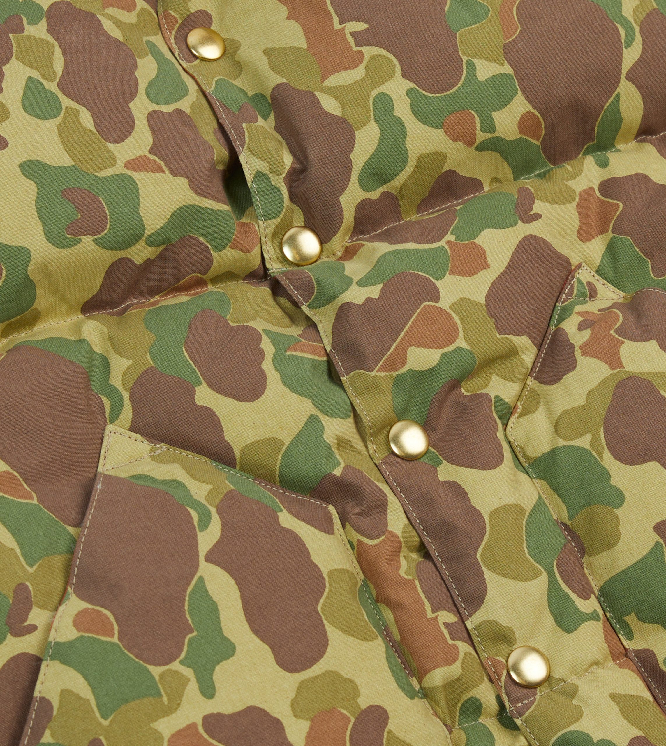 Rocky Mountain Featherbed for Drake's Camo Ripstop Cotton Christy Down Vest - Image 4